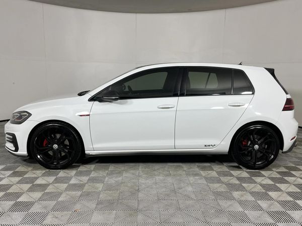 2019-Volkswagen-Golf-VII-GTI-20-TSI-Auto image:11