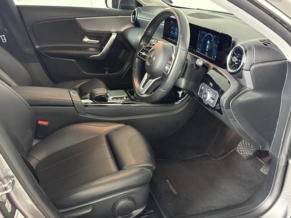 2020-Mercedes-Benz-CLA-220d-Auto image:9