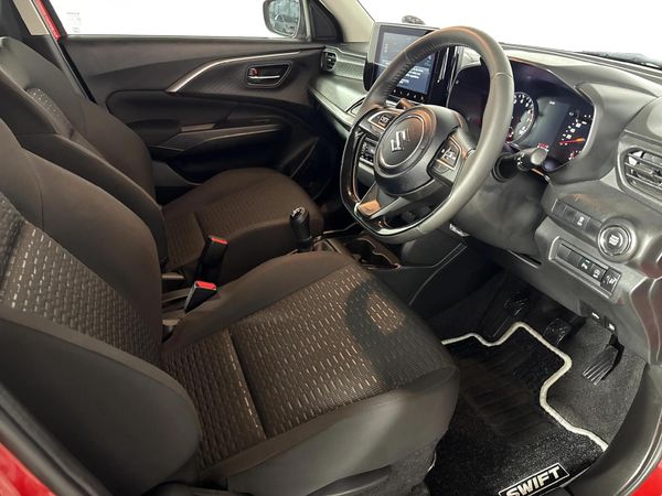 2026-Suzuki-Swift-12-GLX image:9