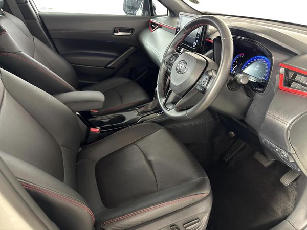 2024-Toyota-Corolla-Cross-18-GR-S image:9
