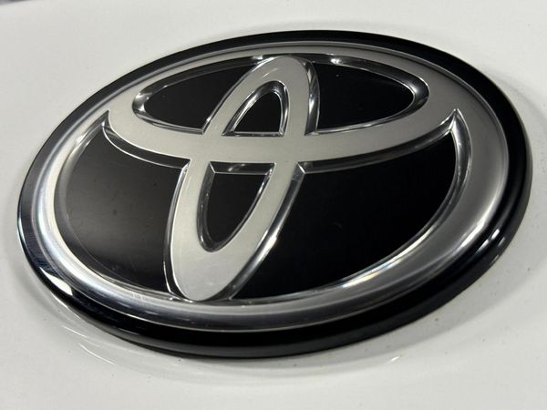 2024-Toyota-Corolla-Cross-18-GR-S image:11