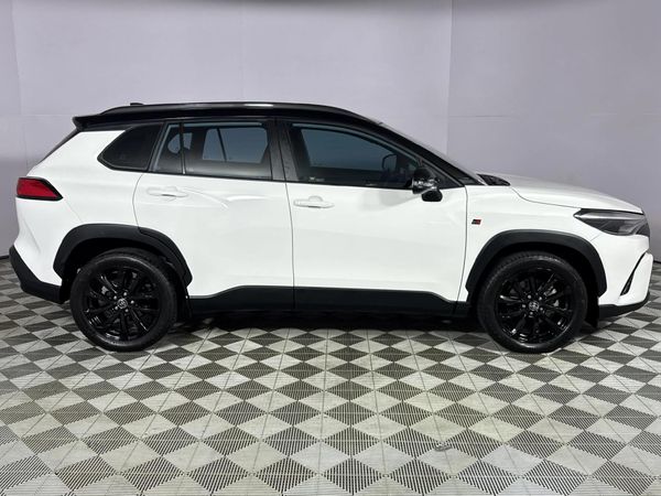 2024-Toyota-Corolla-Cross-18-GR-S image:17