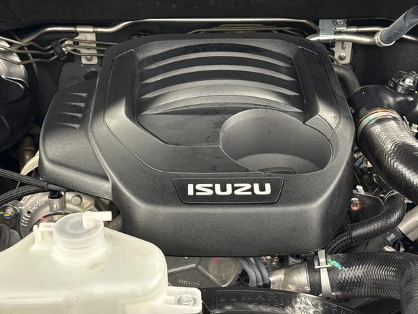 2025-Isuzu-D-Max-19-DDI-HR-X-Rider-Auto-Double-Cab image:12