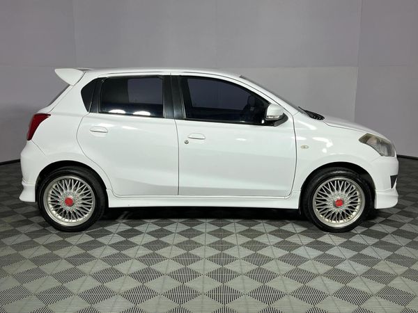 2017-Datsun-Go-12-Remix image:16