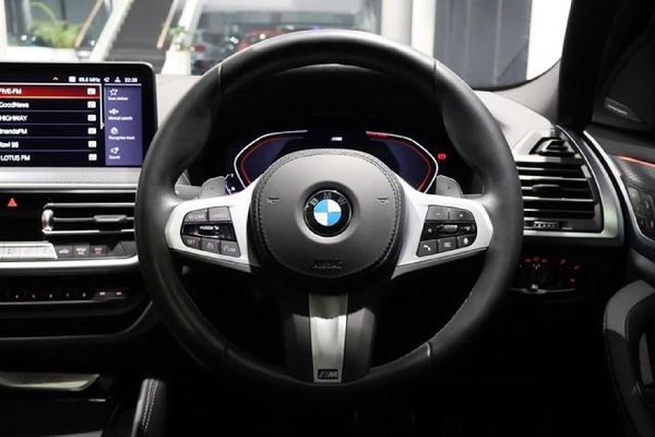 2025-BMW-X4-xDrive20d-M-Sport image:14