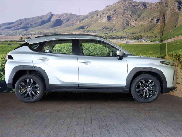 2025-Toyota-Starlet-Cross-15XS image:5