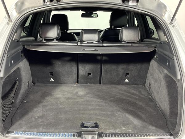 2016-Mercedes-Benz-GLC-250d image:13