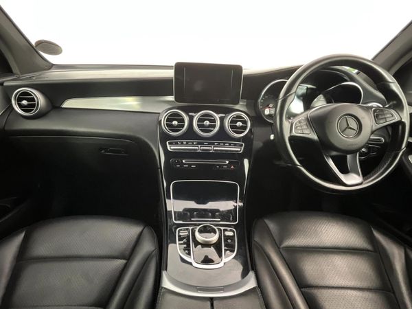 2016-Mercedes-Benz-GLC-250d image:1
