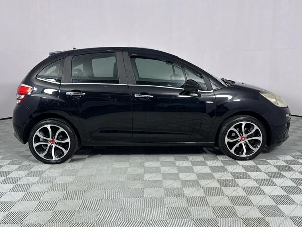 2015-Citroen-C3-16-VTi-120-Exclusive image:12