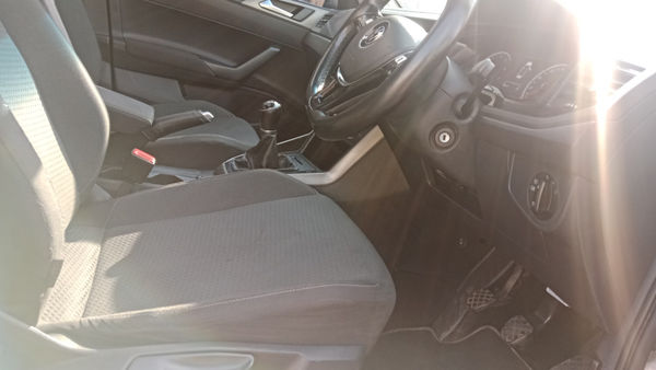 2020-Volkswagen-Polo-10-TSI-Comfortline image:10