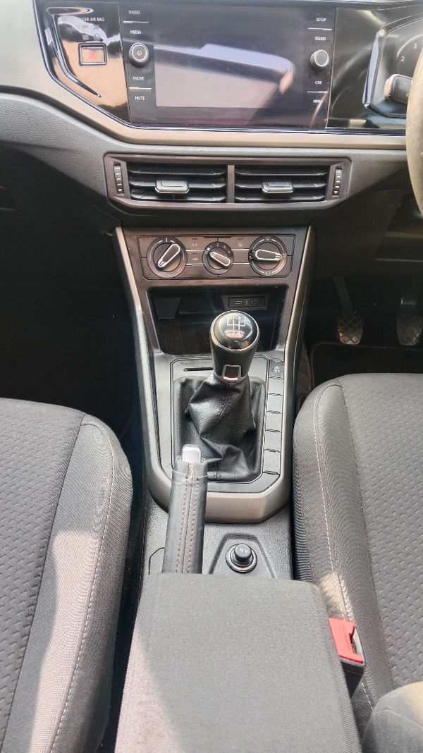 2020-Volkswagen-Polo-10-TSI-Comfortline image:18