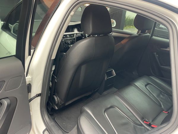 2014-Audi-A4-Audi-A4-20TDi-Auto image:11