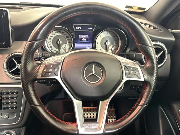 2014-Mercedes-Benz-GLA-220-CDI-Auto-4Matic image:12