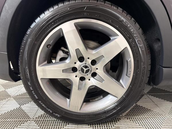 2014-Mercedes-Benz-GLA-220-CDI-Auto-4Matic image:6