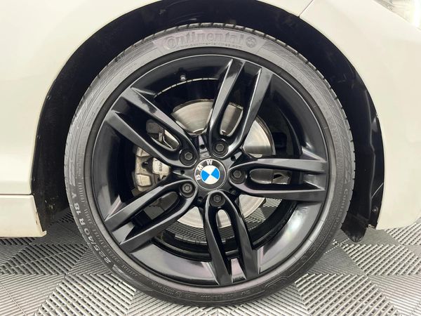 2015-BMW-2-Series-220d-Coupe-M-Sport-Auto image:3