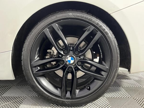 2015-BMW-2-Series-220d-Coupe-M-Sport-Auto image:4