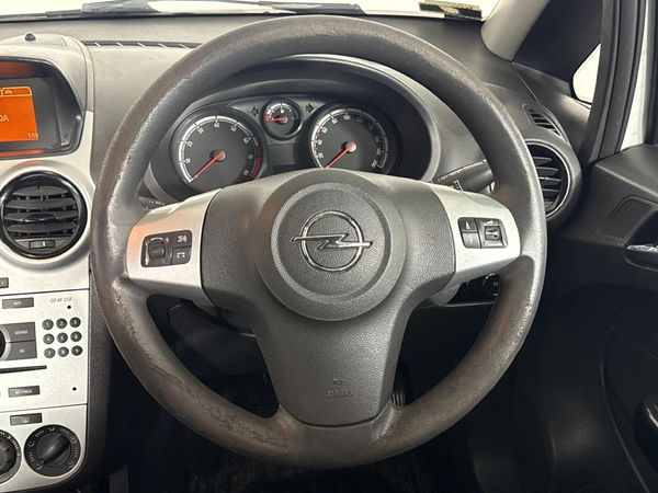 2014-Opel-Corsa-14-Essentia-5-dr image:10