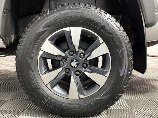 2024-Peugeot-Landtrek-19D-Allure-Double-Cab-Auto image:6