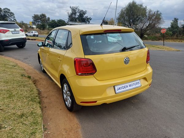 2013-Volkswagen-Polo-14 image:4