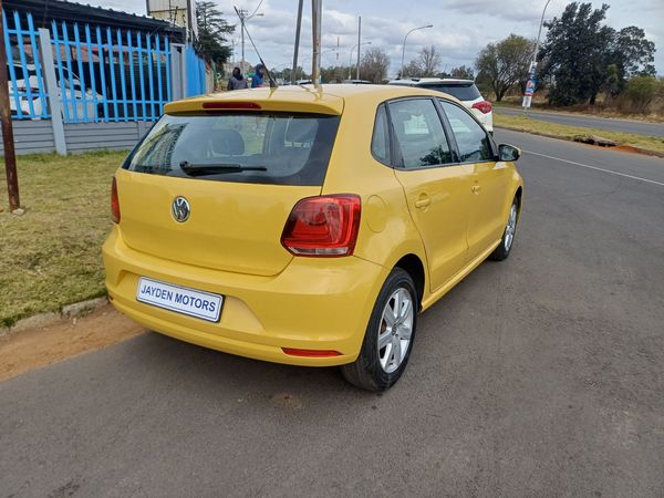 2013-Volkswagen-Polo-14 image:5