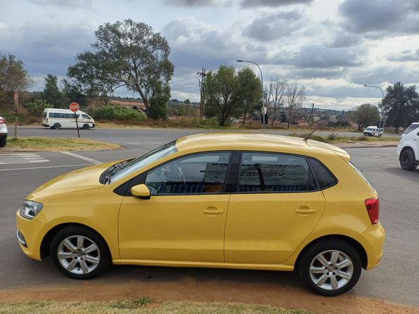 2013-Volkswagen-Polo-14 image:7