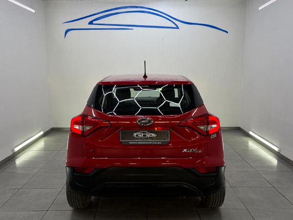 2022-Mahindra-XUV-300-12T-SE-W4 image:13