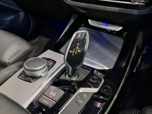 2019-BMW-X3-xDrive20d-M-Sport image:23