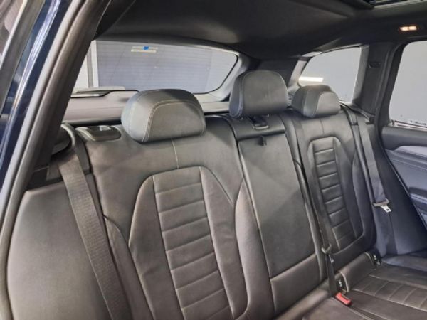 2019-BMW-X3-xDrive20d-M-Sport image:27