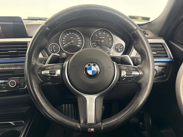 2017-BMW-3-Series-320i-M-Sport-Auto image:12