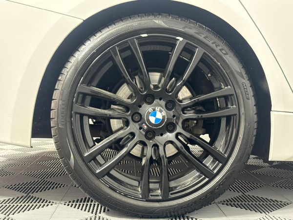 2017-BMW-3-Series-320i-M-Sport-Auto image:7