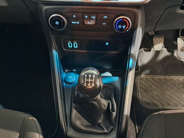 2019-Ford-EcoSport-15-TDCi-Ambiente image:12
