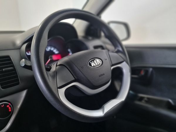 2018-Kia-Picanto-10-Street image:18