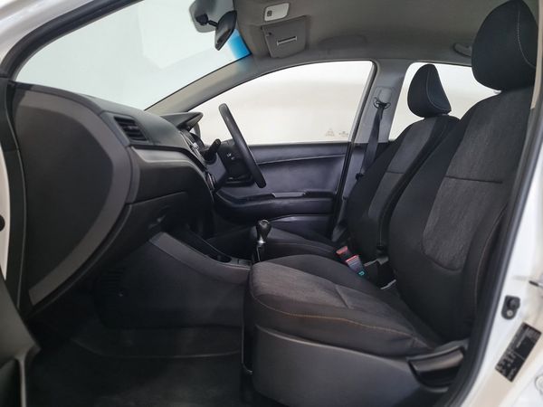 2018-Kia-Picanto-10-Street image:24
