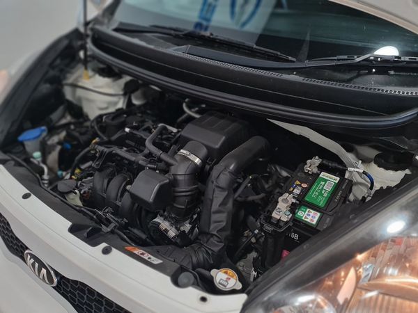 2018-Kia-Picanto-10-Street image:25