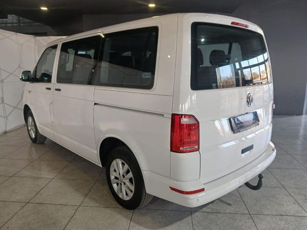 2017-Volkswagen-Kombi-20-TDI-Auto-103kW-Trendline image:7