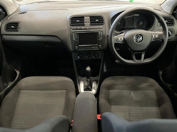 2022-Volkswagen-Polo-Vivo-16-Comfortline-Auto-5-dr image:11