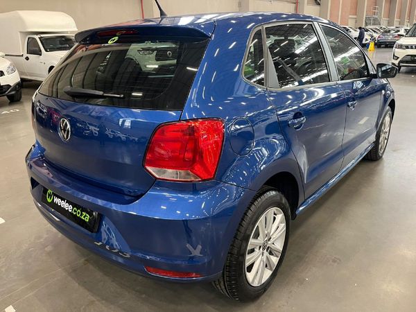 2022-Volkswagen-Polo-Vivo-16-Comfortline-Auto-5-dr image:6
