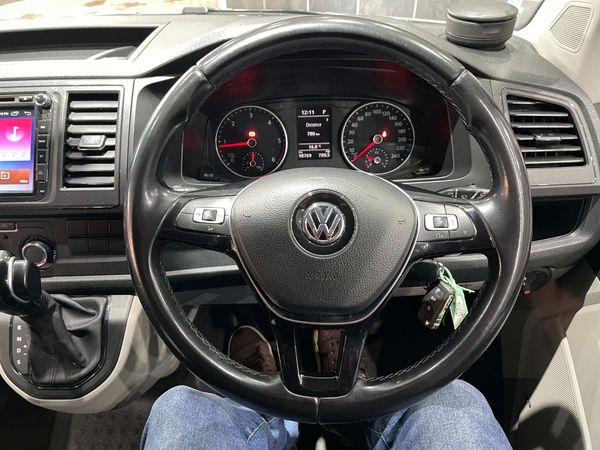 2020-Volkswagen-Kombi-20-TDI-Auto-103kW-Trendline image:10