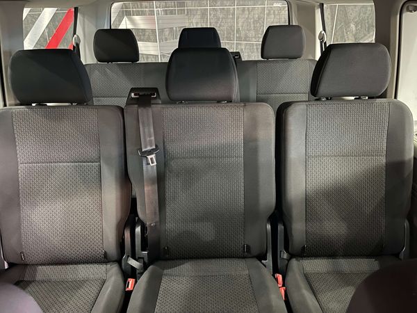 2020-Volkswagen-Kombi-20-TDI-Auto-103kW-Trendline image:5