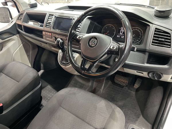 2020-Volkswagen-Kombi-20-TDI-Auto-103kW-Trendline image:6