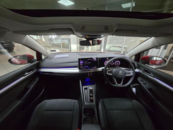 2026-Volkswagen-Golf-14-TSI-Life-Auto-110kw image:4