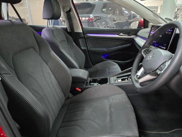 2026-Volkswagen-Golf-14-TSI-Life-Auto-110kw image:5