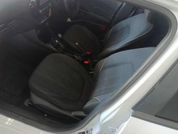 2018-Ford-Fiesta-10-EcoBoost-Trend-5-dr image:8