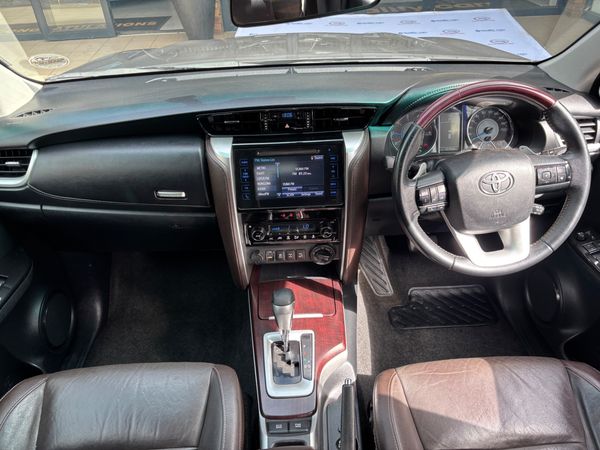 2017-Toyota-Fortuner-28-GD-6-4x4-Auto image:9
