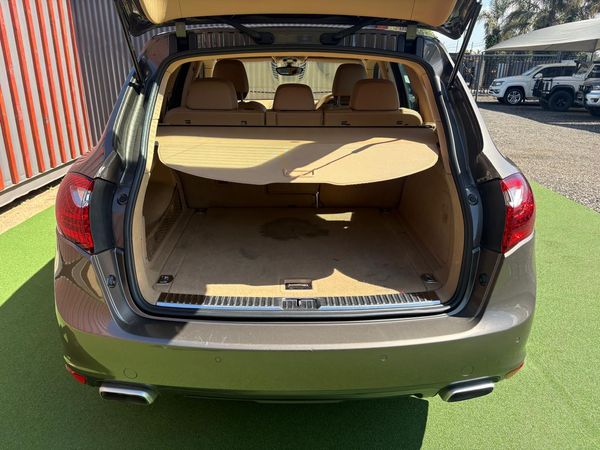 2012-Porsche-Cayenne-30-V6-TIP-Diesel-Automatic image:8