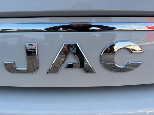 2026-JAC-X200-S-28-TD-15-ton-Dropside image:15