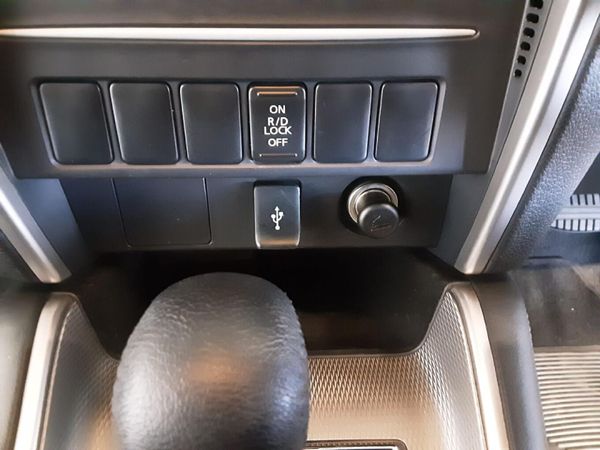 2024-Mitsubishi-Triton-24-Di-Dc-4x4-Auto-Double-Cab image:18