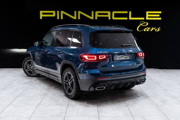 2024-Mercedes-Benz-GLB-250-AMG-Line image:6
