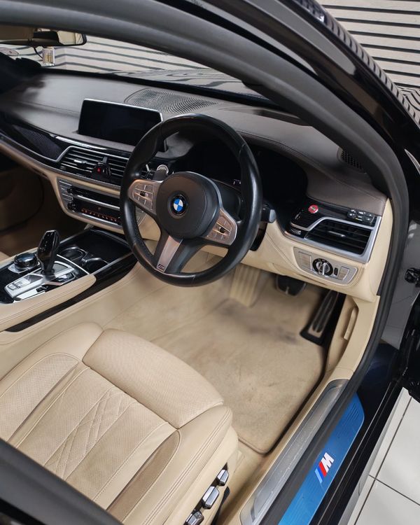 2019-BMW-7-Series-750Li-xDrive-M-Sport-B4-Armour image:8