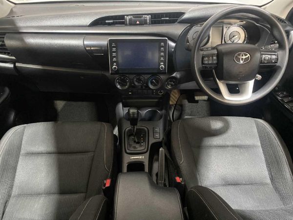 2024-Toyota-Hilux-24GD-6-4x4-Raider-X-Auto-Double-Cab image:17